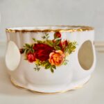 Royal Albert ''Old Country Roses'' LTD 1962 Warmer