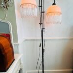 Vintage art deco stand lamp, floor lamp, brass lamp, 2 milk glass lampshades with fringes, 70s vintage lamps