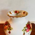Royal Albert Porcelain Vase – Old Country Roses, English Bone China Floral Bud Vase - Image 8