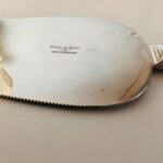 Royal Albert 'May' Serving Cake/Pie Knife, Flower of the Month, English Porcelain - Image 7