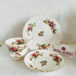 Royal Albert Moss Rose China Set – English Porcelain Tableware, Romantic Floral Pattern - Image 2