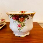 Royal Albert Old Country Roses Porcelain Flower Pot – English Bone China Planter