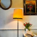 Elegant floor lamp, Aestetique stand lamp made of bronze/brass with 2 lights and a big lampshade