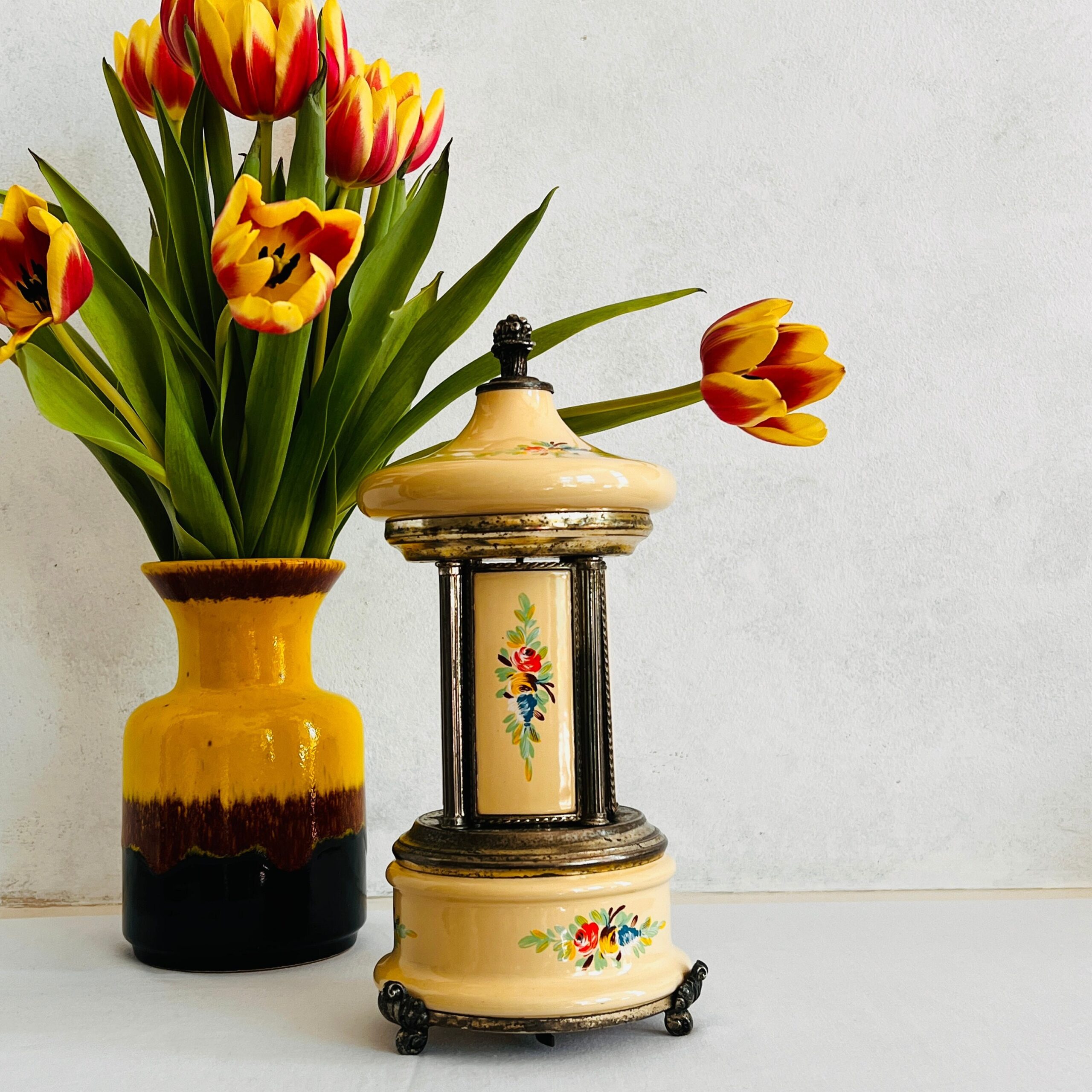 62abf935-7cd5-5f21-9c26-ec3e144ecda8.jpg Vintage Cigarette or Lipstick Holder Musical Box with Ballerina, Original Swiss Reuge Mechanism - Image 1