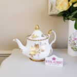 Original Royal Albert 'Golden Glory ' Tea Pot, Bone China Porcelain, Made in England, Rare Find - Image 2
