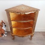 Gold Leaf Corner Cabinet – 1960s Italian Style with Shelves, Hollywood Regency Accent - Image 6