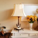 Old cherubs lamp, marble/granite and bronze, column lamp, home lighting