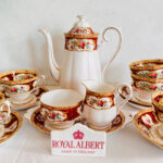 Royal Albert 'Lady Hamilton' Set Bone China Made in England Vintage Crockery - Image 2
