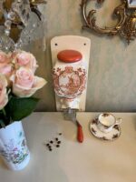 PeDe en geen andere! Vintage wall coffee grinder Dutch PeDe orange motif ceramic grinder bar decor wall decor - Image 4
