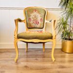 Antique Queen Anne style armchair tapestry with roses - Image 6