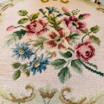 French Louis XV Style Armchair – Gold Gilt Details, Tapestry Upholstery, Circa 1920 - Image 5