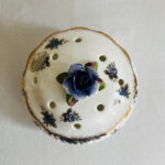 Royal Albert Moonlight Rose Lidded Bowl – 1987 Fine Bone China, Floral with Gold Trim - Image 3