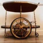 Italian Brass Bar Cart – 1960s Hollywood Regency Trolley with Glass Shelves - Image 8