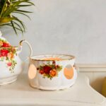Royal Albert ''Old Country Roses'' LTD 1962 Warmer - Image 2
