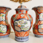 Petrus Regout Maastricht large handpainted thrio Chinese imari style vases set - Image 3