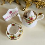 Rare! Rare! Rare! Royal Albert Old Country Roses Mini Set. Dollhouse porcelain set. Made in England. - Image 6