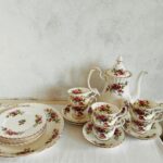 Royal Albert Moss Rose China Set – English Porcelain Tableware, Romantic Floral Pattern - Image 3