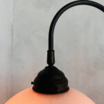 Vintage art deco stand lamp, floor lamp, brass lamp, 2 milk glass lampshades with fringes, 70s vintage lamps - Image 5