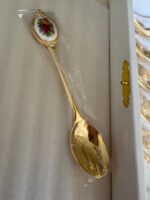 Royal Albert Old Country Roses Gold Plated Serving Set – Vintage 4-Piece Display Collection - Image 3