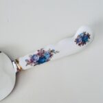 Royal Albert 'Moonlight Rose' Cake Knife / Pie Server – English Porcelain - Image 4
