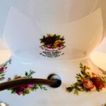 Royal Albert Porcelain Lamp – Old Country Roses Floral Table Light, Large 1960s Ceramic Lamp - Image 6