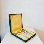 Vintage set of cutlery in the case - Image 4