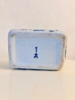 Porcelain Jewelry Box – Blue Onion Danube Design, Hand Painted Vintage Keepsake - Image 9