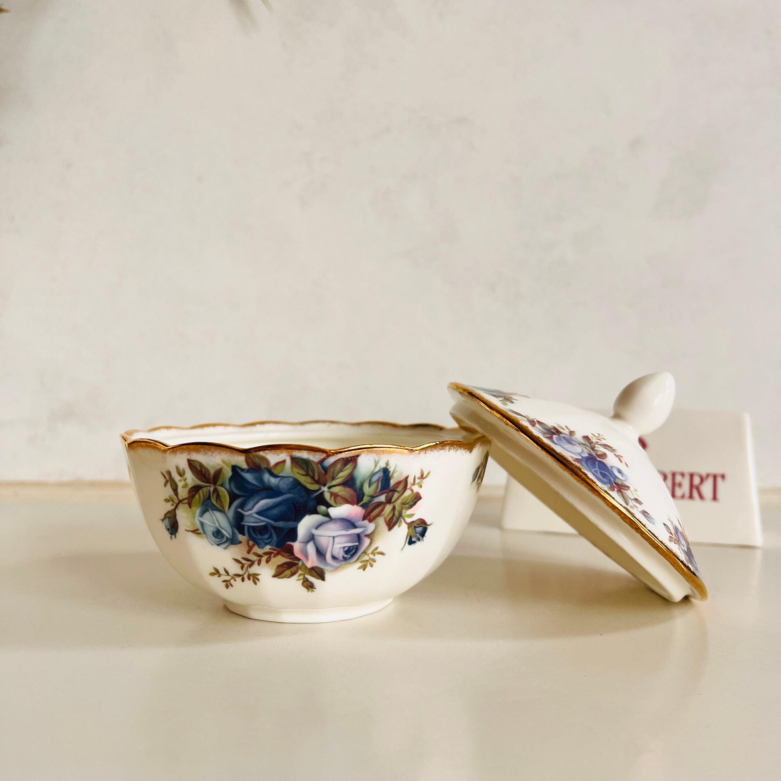 48c77130-a647-5fdd-be45-5e0dce02996f.jpg Royal Albert Moonlight Rose Covered Candy Bowl – English Porcelain Dish - Image 1