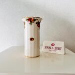 Royal Albert Old Country Roses Vase: English Bone China Floral Decor - Image 3