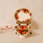 Royal Albert Old Country Roses Cup and Saucer: Avon Shape Bone China