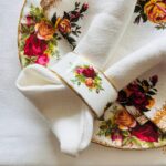 Royal Albert Bone China Napkin Rings – Old Country Roses, Set of 6 with Linen Napkins - Image 3