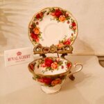 Royal Albert Old Country Roses Cup and Saucer: Avon Shape Bone China - Image 5