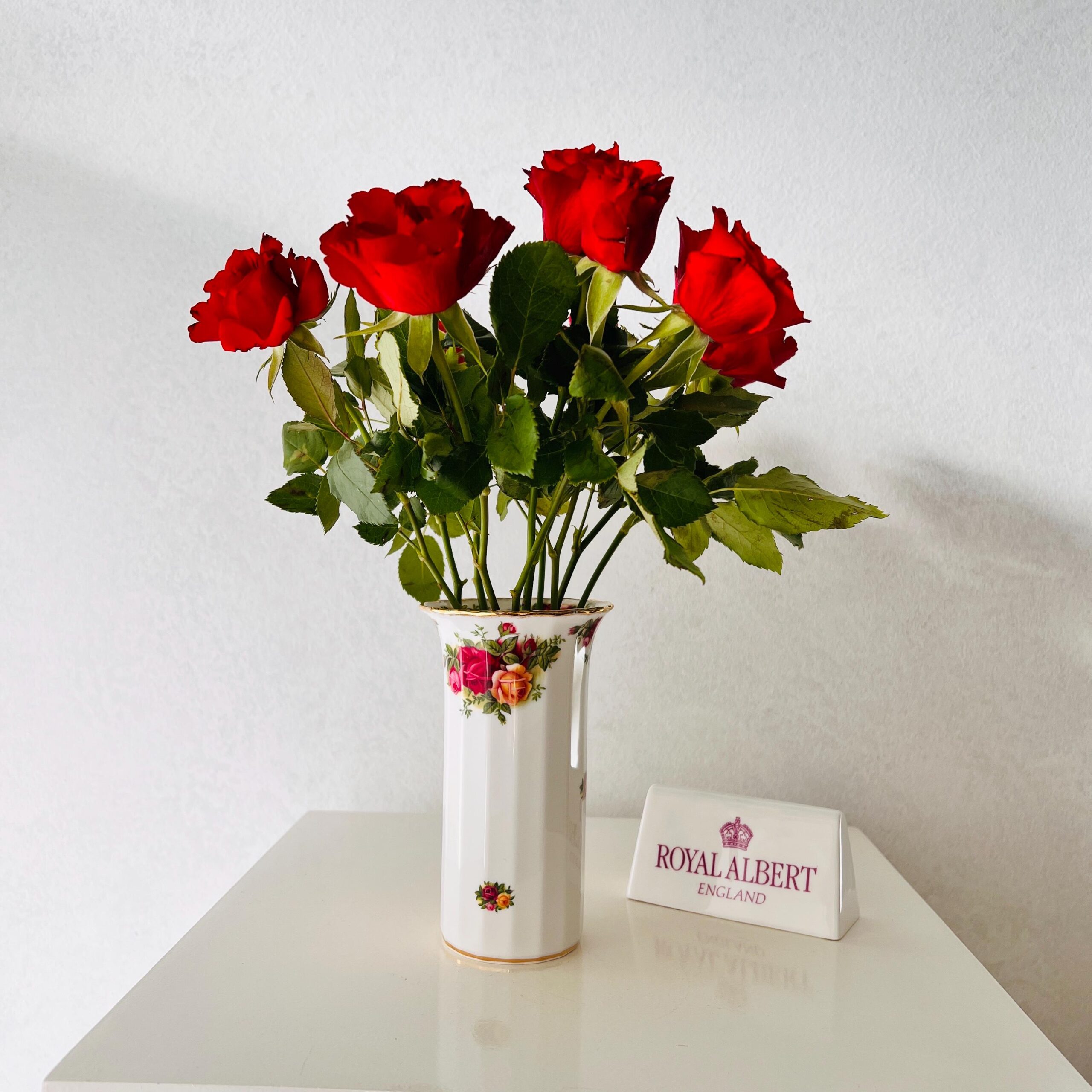 bc0ecd6c-70c3-506d-b38b-9c8c0c32c1b1.jpg Royal Albert Old Country Roses Vase: English Bone China Floral Decor - Image 1