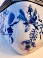 Porcelain Jewelry Box – Blue Onion Danube Design, Hand Painted Vintage Keepsake - Image 8