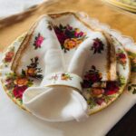 Royal Albert Bone China Napkin Rings – Old Country Roses, Set of 6 with Linen Napkins - Image 5