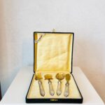 Vintage set of cutlery in the case - Image 7